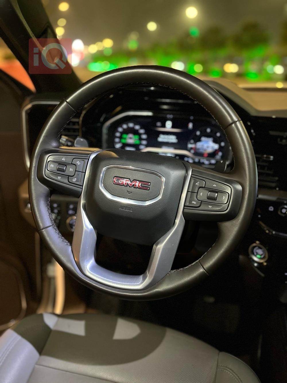 GMC Sierra